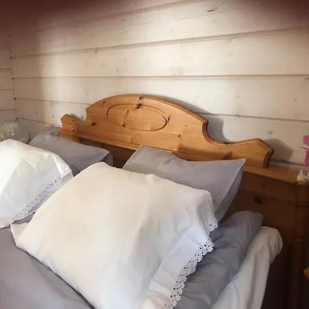 Chalet Helena By The Sea *